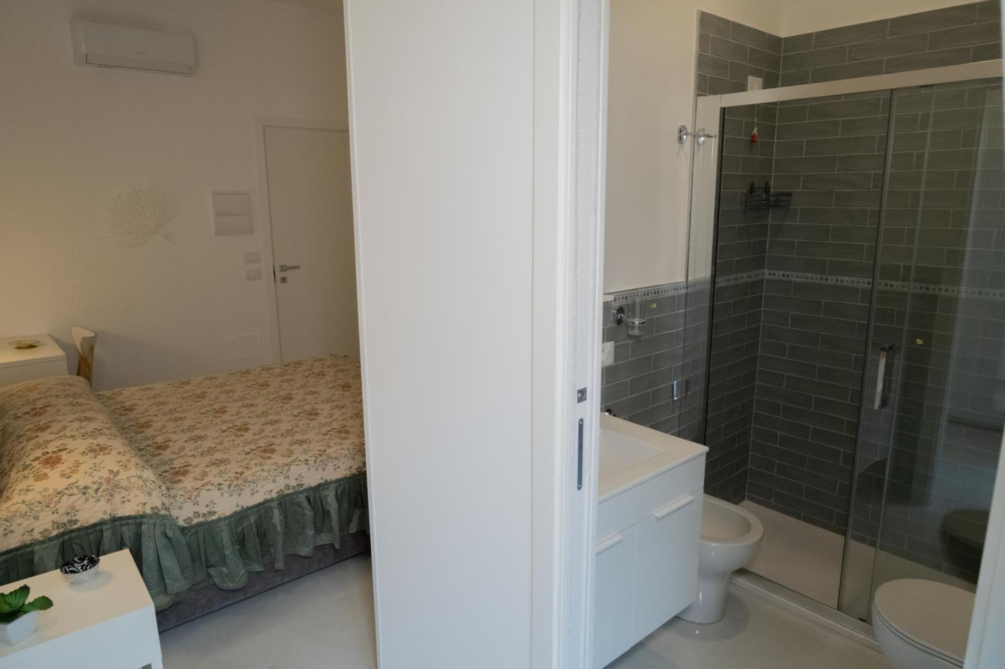 Montalbino House - Rooms And Apartments نوتشيرا إنفريوري المظهر الخارجي الصورة